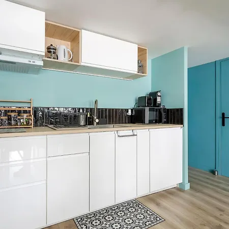 56m2 Avec Terrasse Au Calme & Borne Electrique * Dardilly